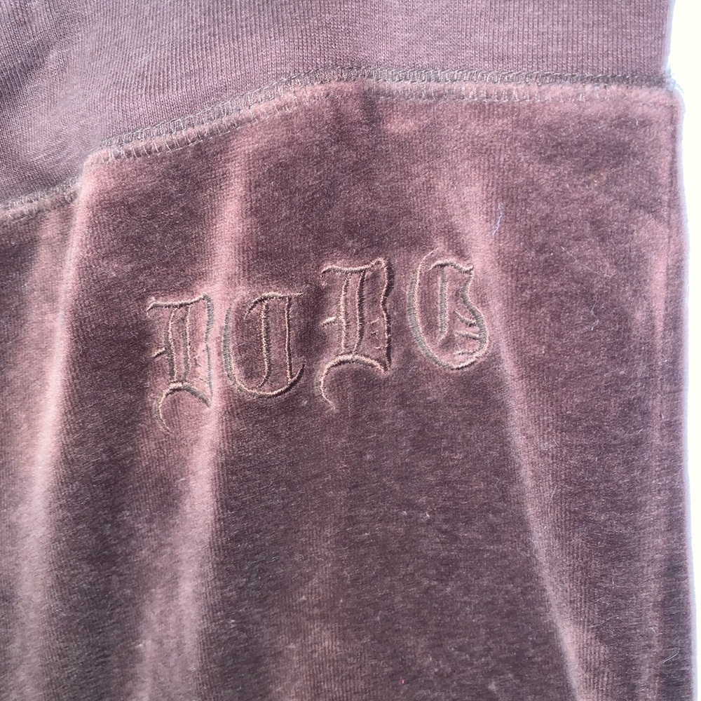 BCBGMaxAzria Chocolate brown  Velour womens lounge pants 1x embroidered